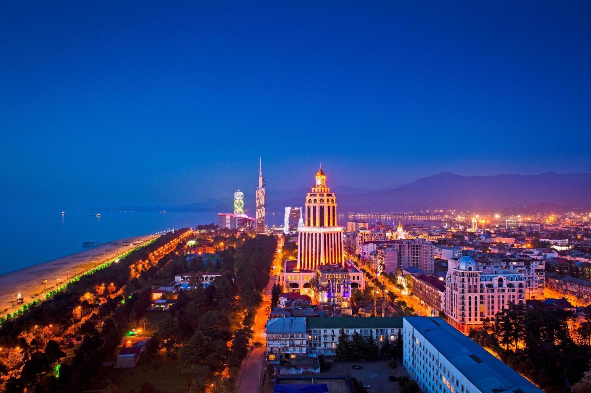 Orbi City Hotel Batumi Beach Exterior foto