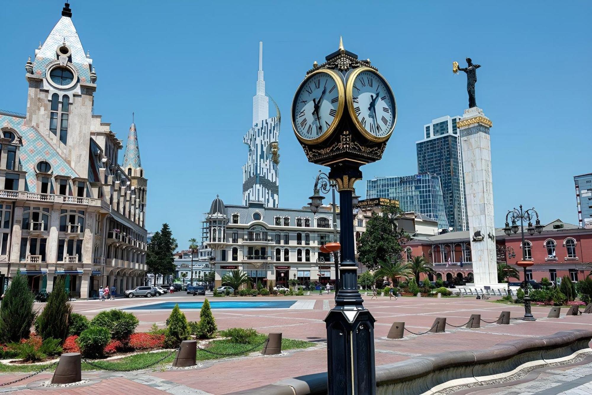 Orbi City Hotel Batumi Beach Exterior foto